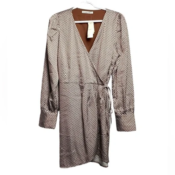 Abercrombie & Fitch Pleated Front Wrap Curve Front Long Sleeve Dress Sz Large P - Picture 4 of 17